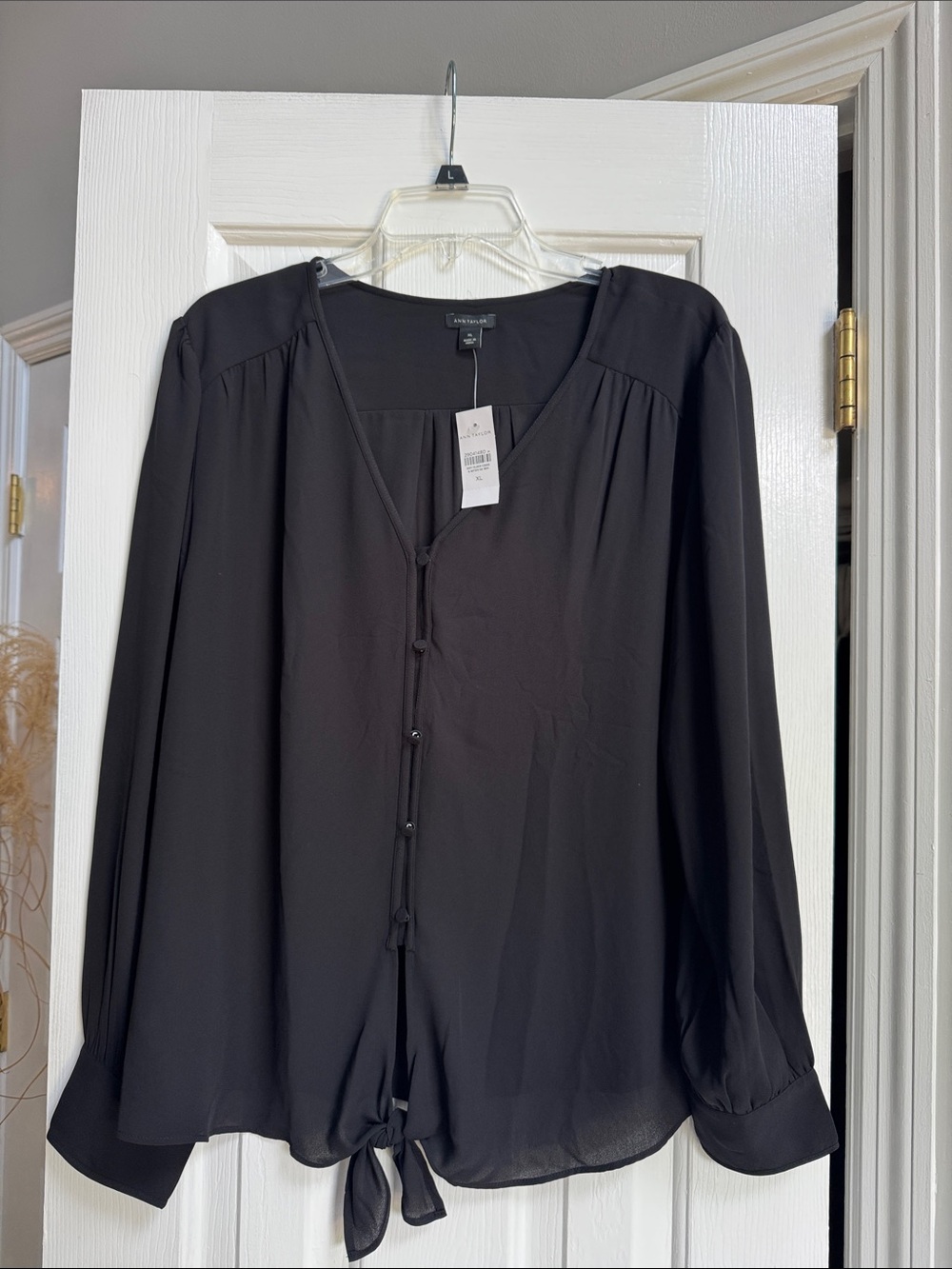 Ann Taylor Black Long-Sleeve Tie-Hem Blouse